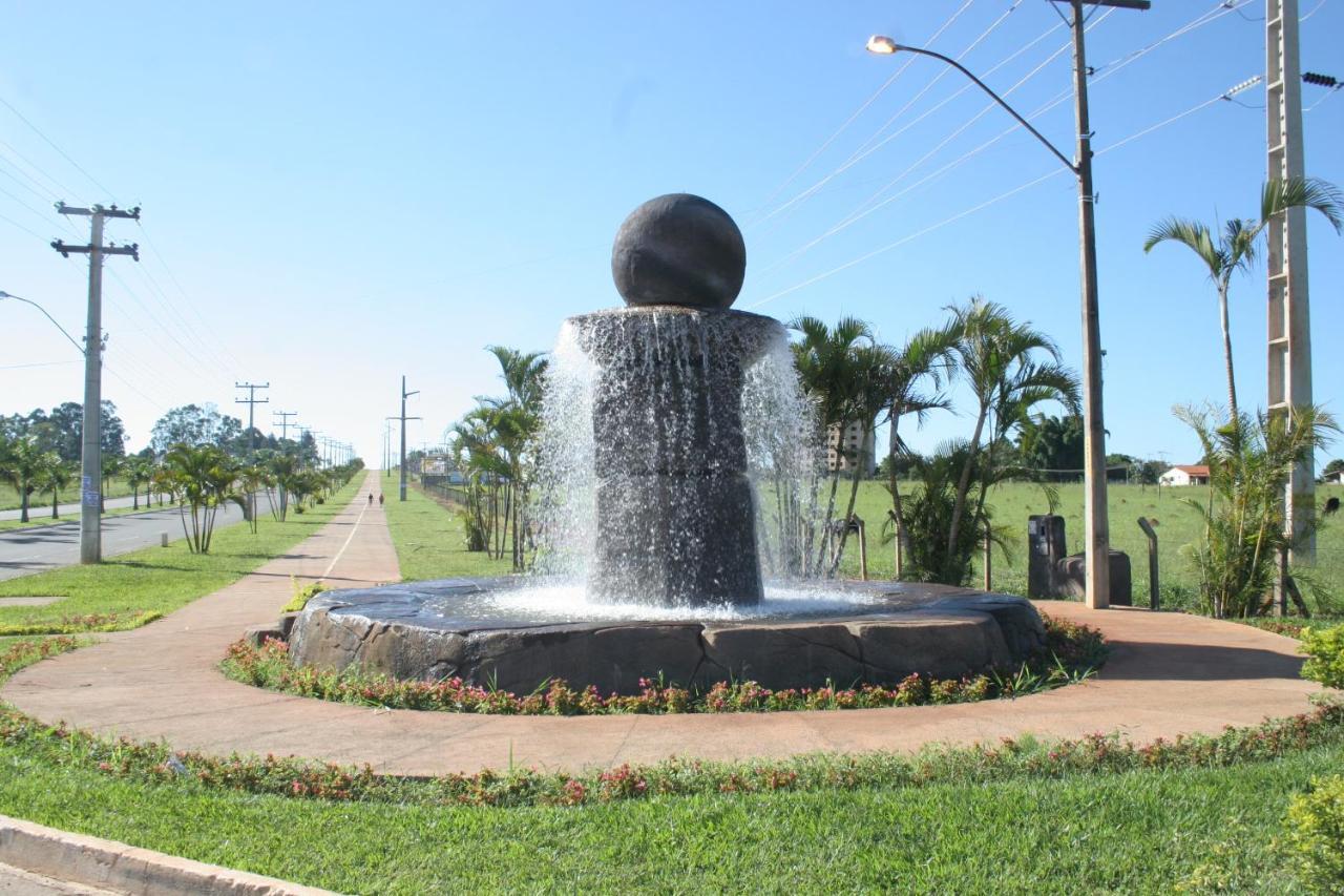 Lacqua Diroma Hotel Com Parque Aquatico 24 Horas Caldas Novas Dış mekan fotoğraf