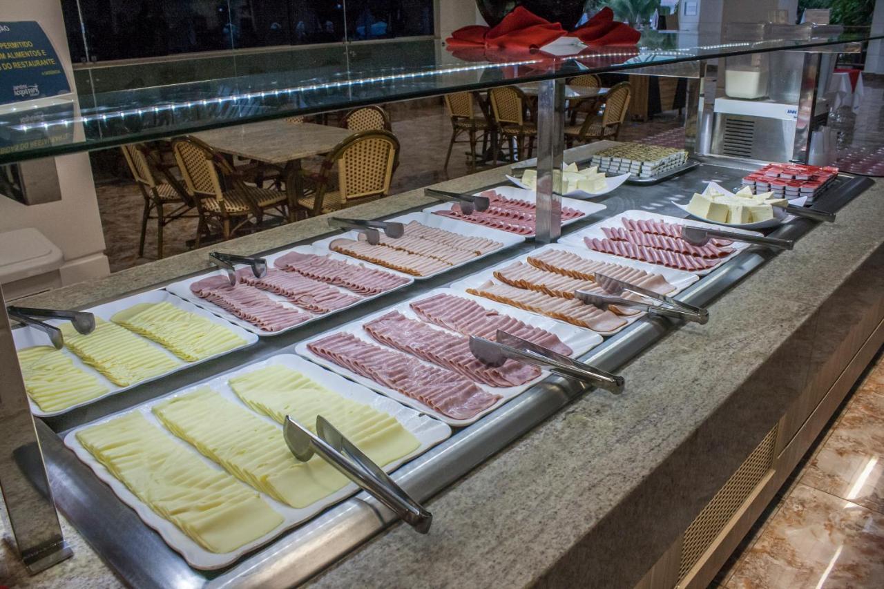 Lacqua Diroma Hotel Com Parque Aquatico 24 Horas Caldas Novas Dış mekan fotoğraf