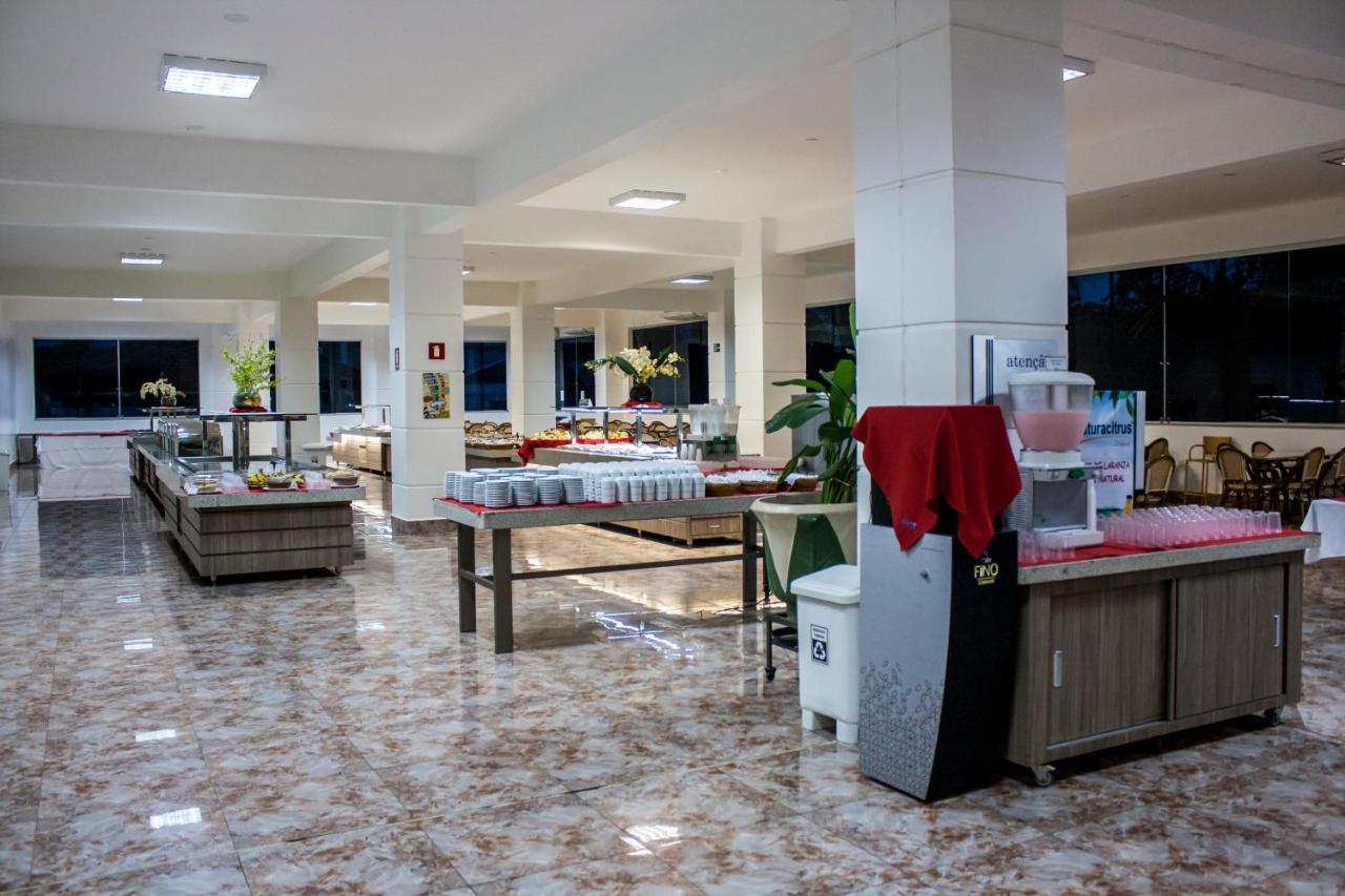 Lacqua Diroma Hotel Com Parque Aquatico 24 Horas Caldas Novas Dış mekan fotoğraf