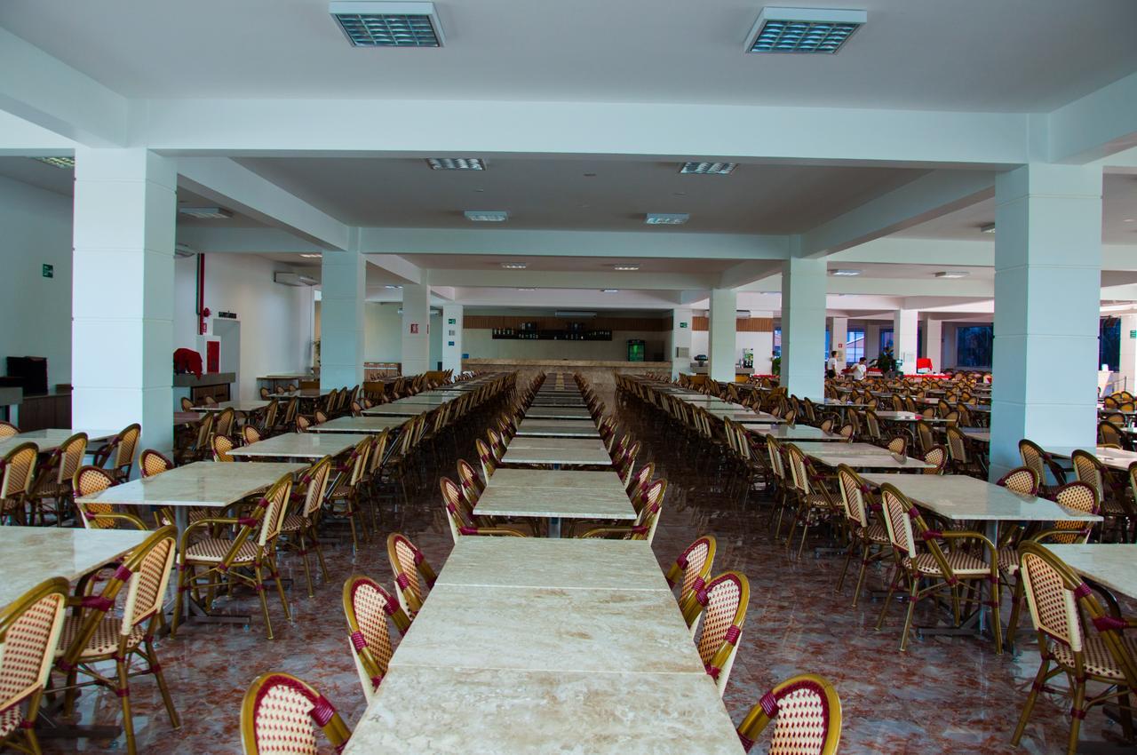 Lacqua Diroma Hotel Com Parque Aquatico 24 Horas Caldas Novas Dış mekan fotoğraf